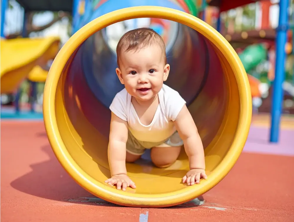 zabawy ruchowe dzieci w żłobku